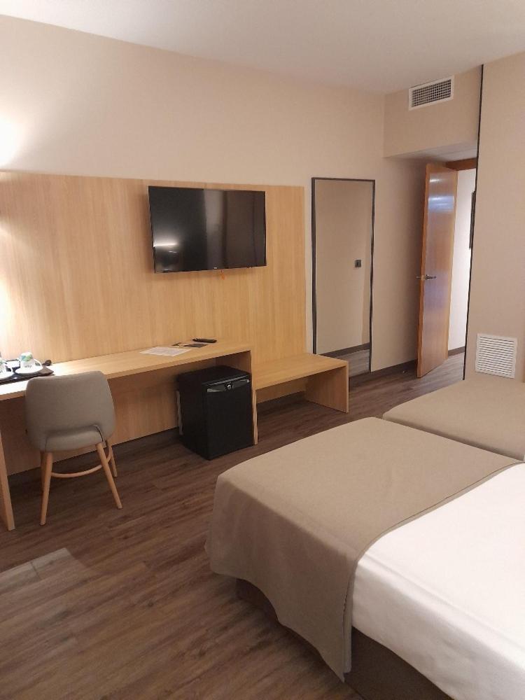 Sommos Hotel Benasque Spa Bagian luar foto